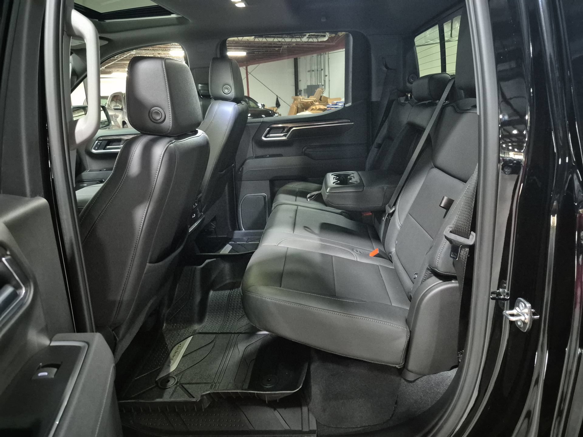 Certified 2026 Chevrolet Silverado 1500 LTZ w/ LTZ Premium Package AWD/4WD image 27