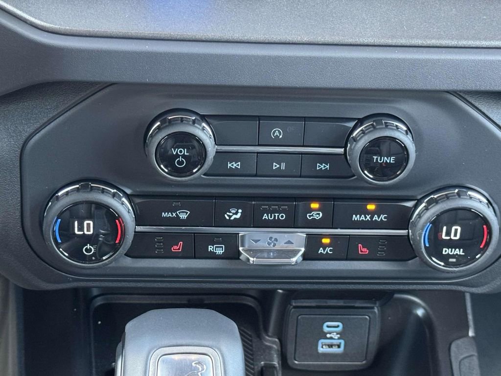 New 2025 Ford Bronco Big Bend image 5