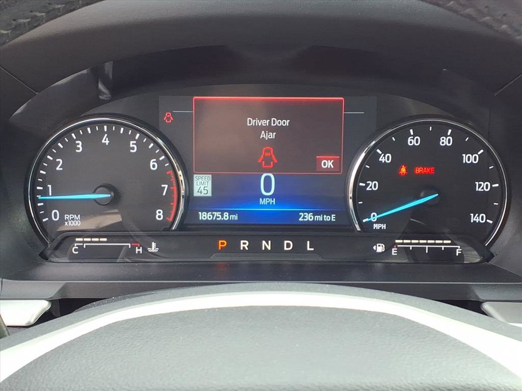 Used 2022 Ford Explorer XLT w/ Equipment Group 202A image 22