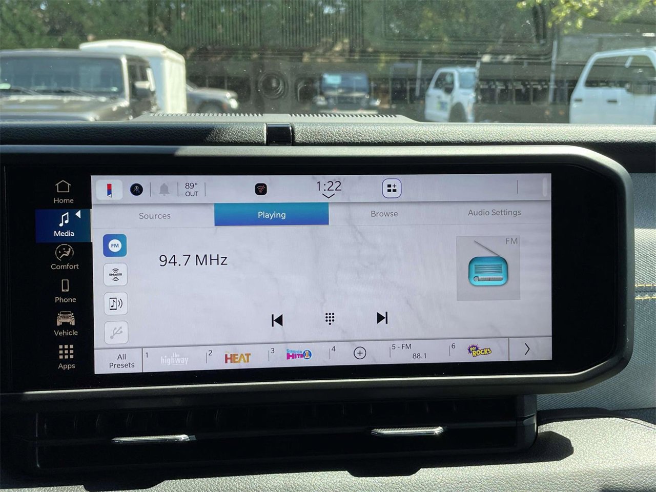 New 2025 Jeep Gladiator Sport image 20