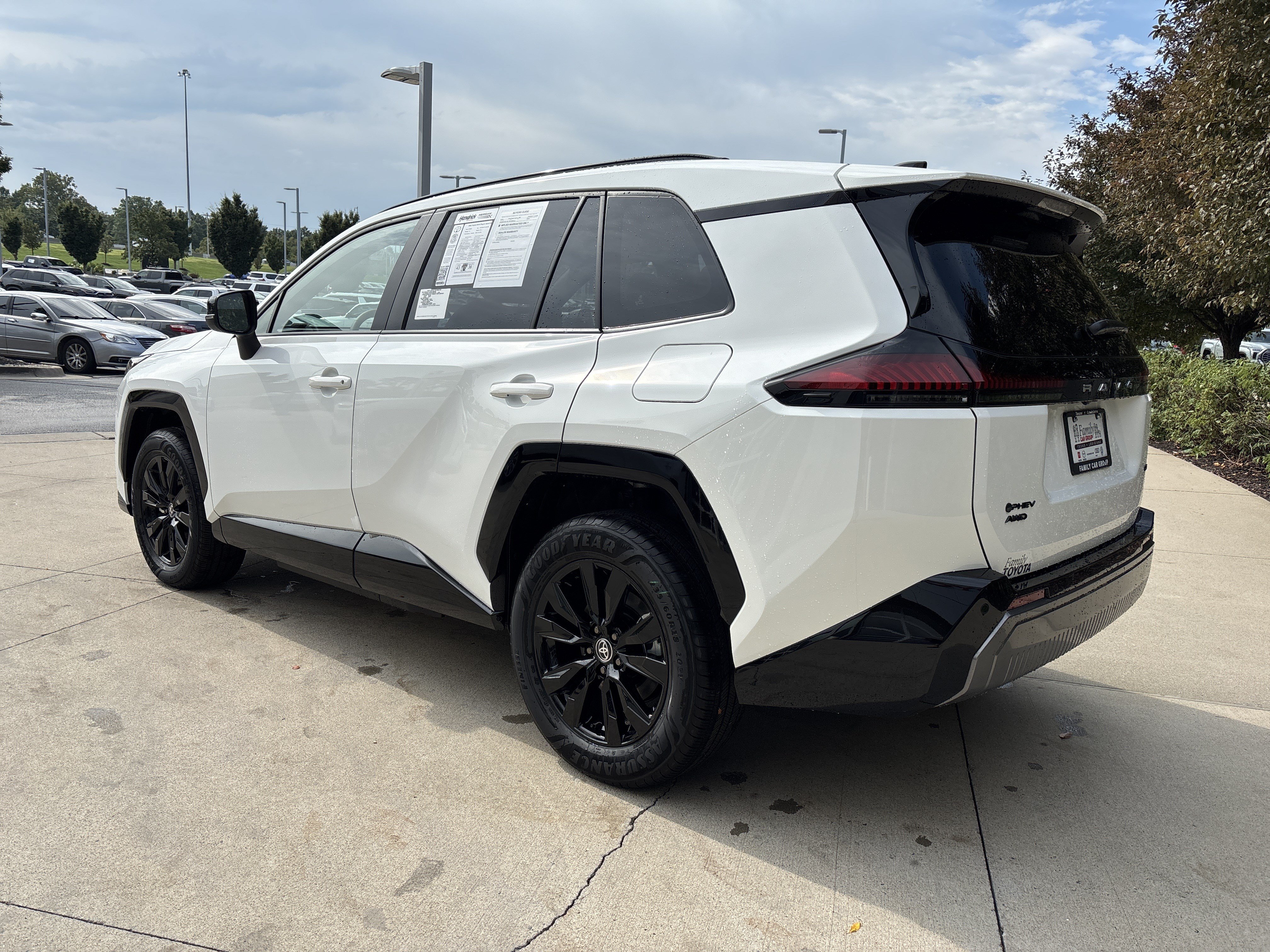 Used 2026 Toyota RAV4 SE AWD/4WD image 7
