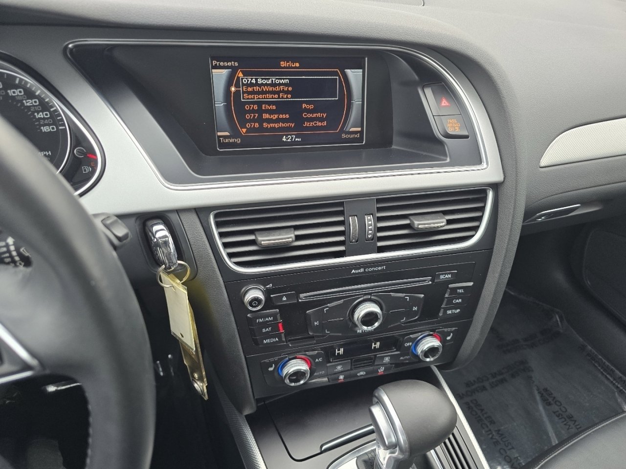 Used 2015 Audi A4 2.0T Premium image 27