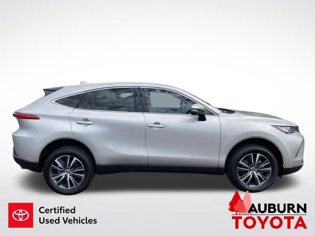 Certified 2024 Toyota Venza LE AWD/4WD image 9