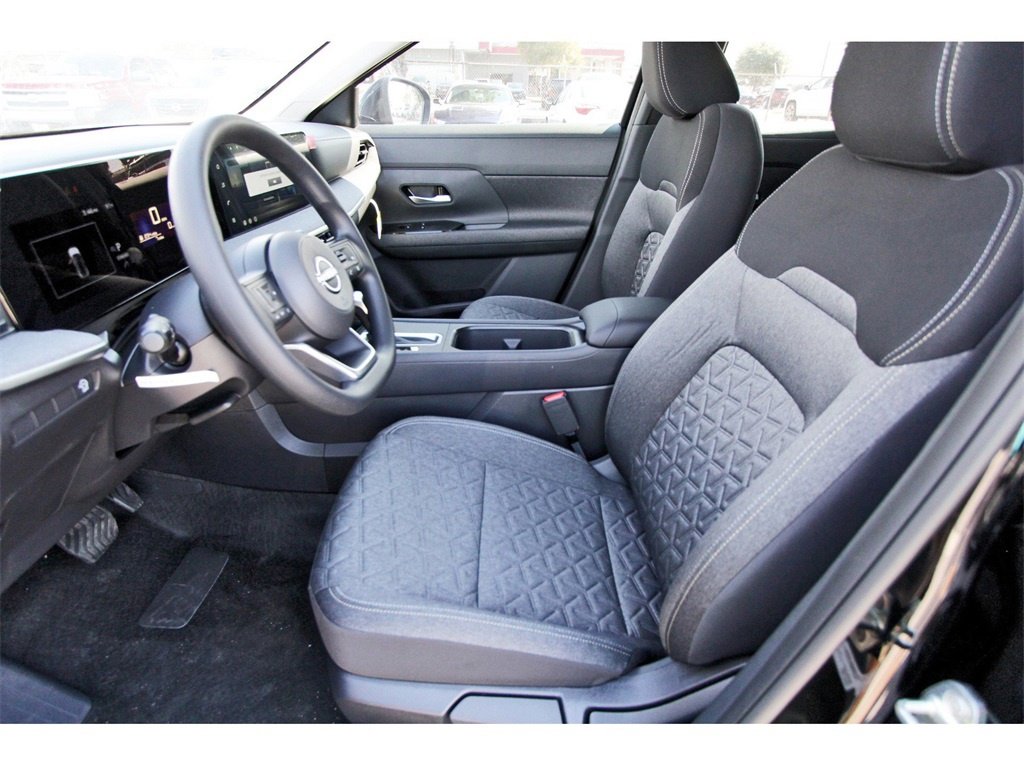 New 2026 Nissan Kicks SV image 6