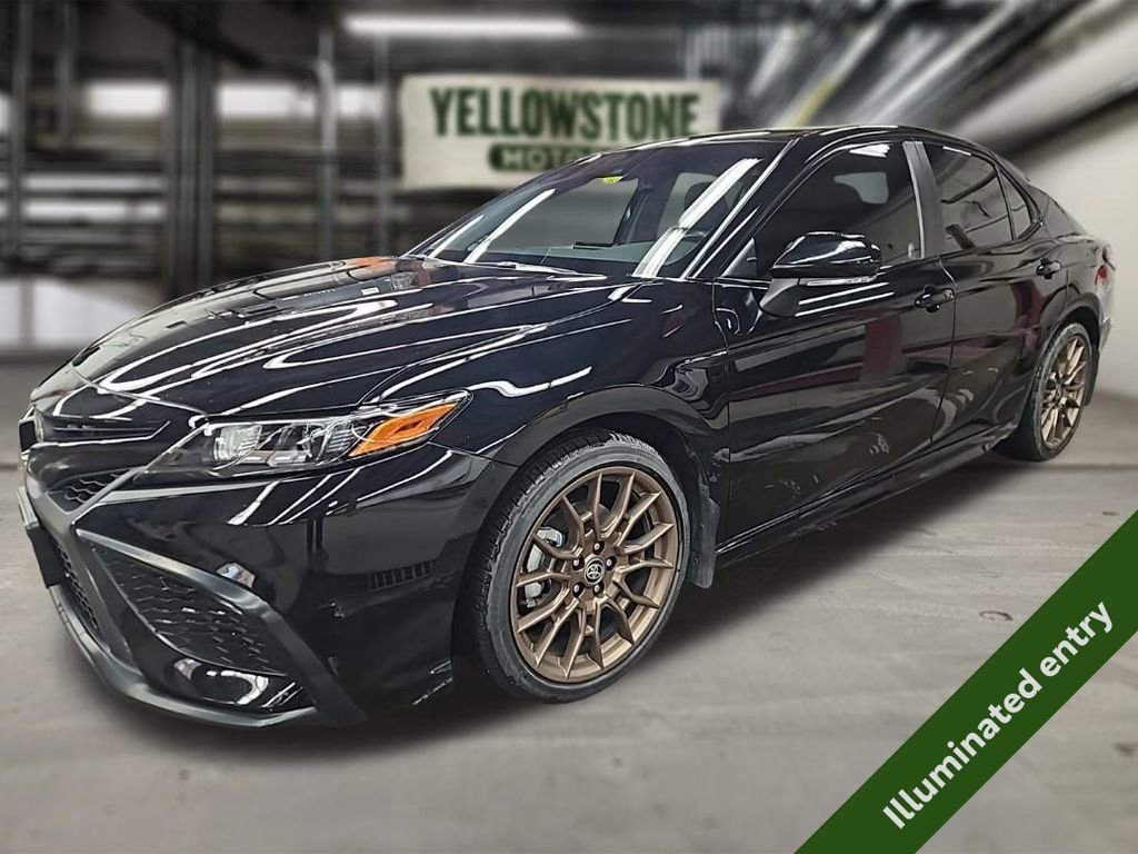 Used 2023 Toyota Camry SE image 8