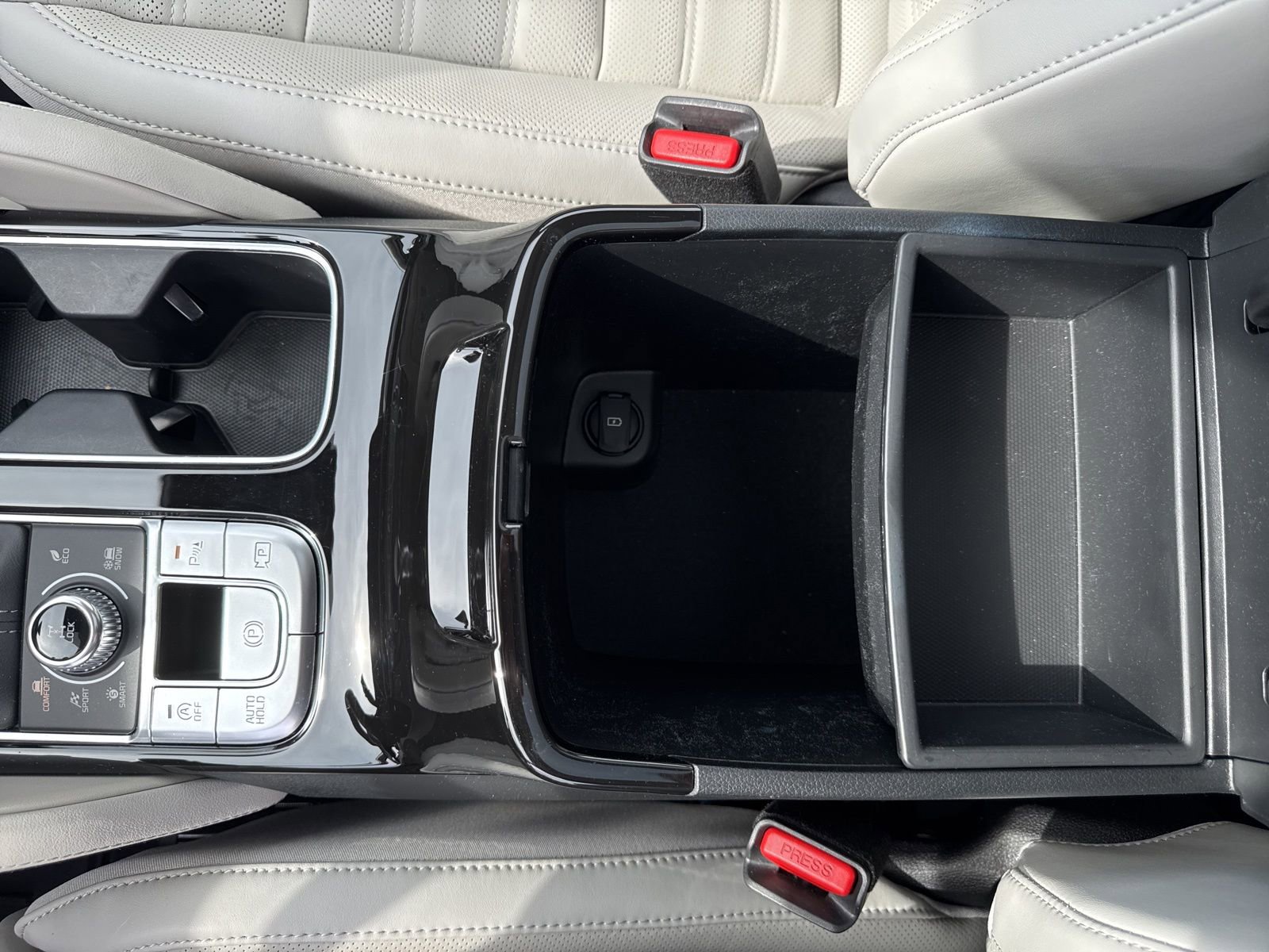 Used 2025 Kia Telluride SX Prestige image 31