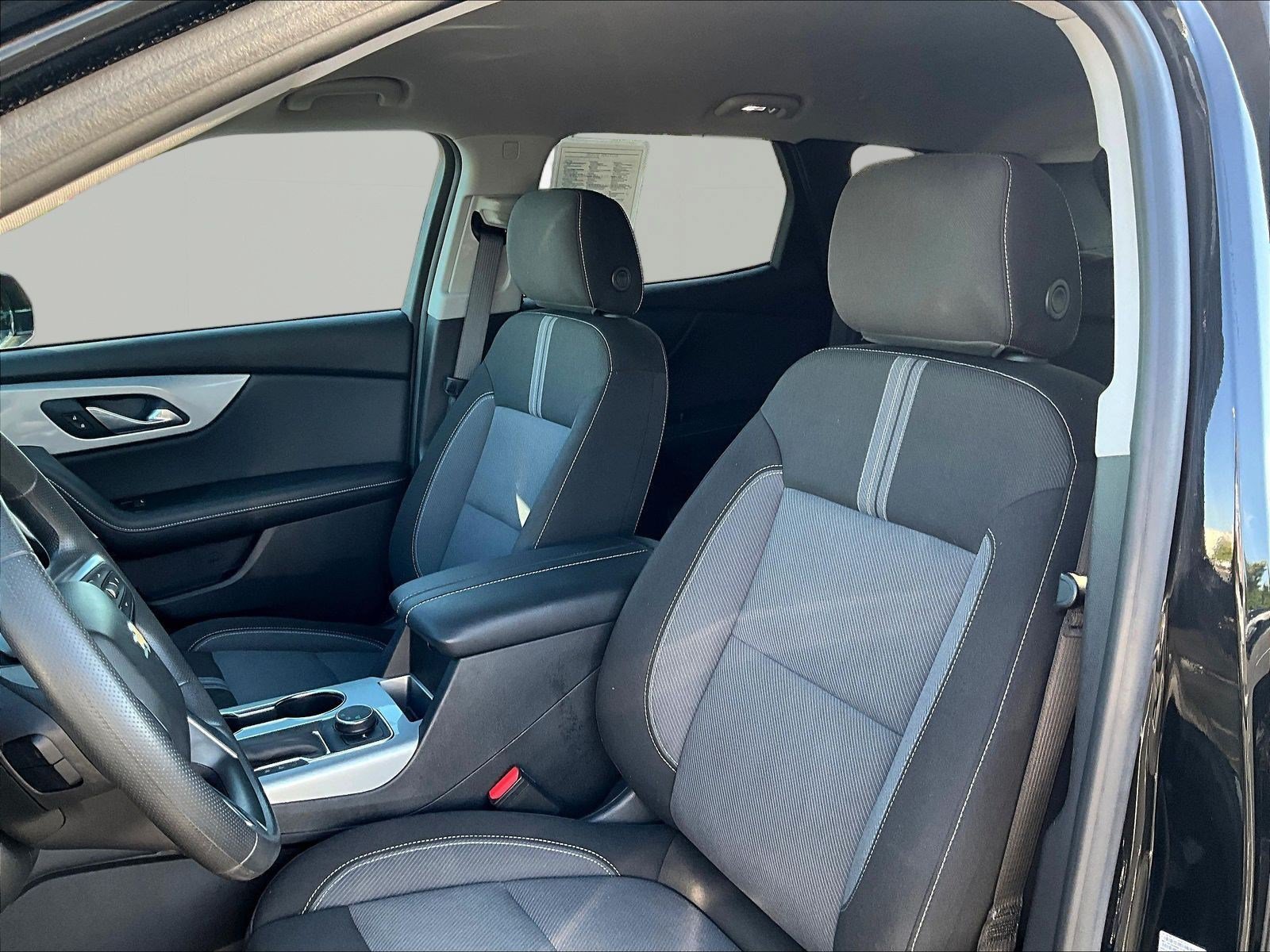 Used 2024 Chevrolet Blazer LT FWD image 21
