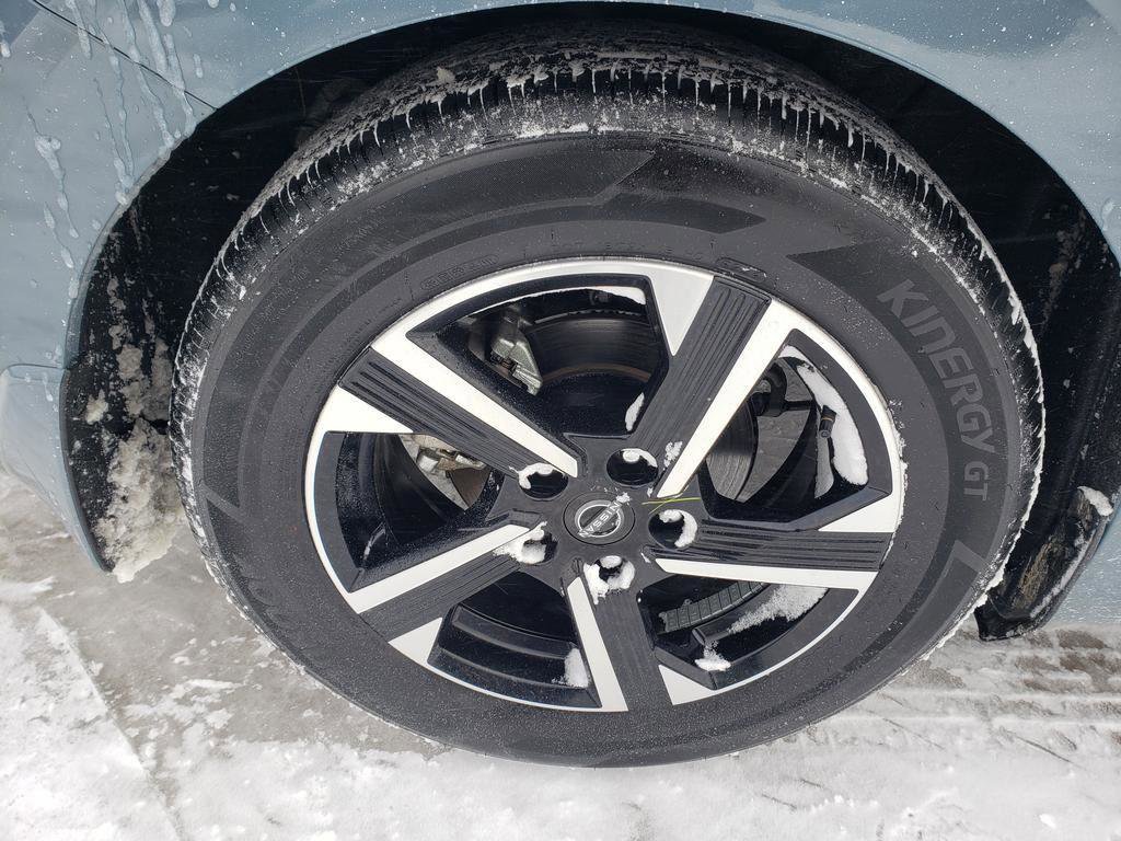 Certified 2025 Nissan Sentra SV w/ All-Weather Package image 44