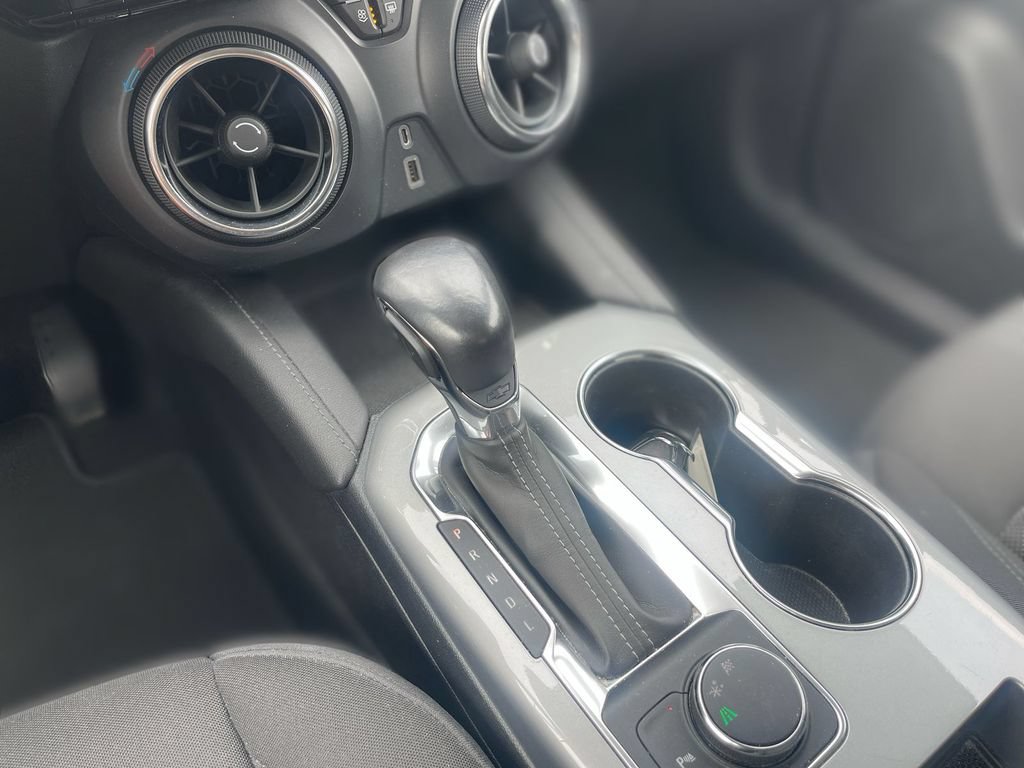 Used 2019 Chevrolet Blazer LT FWD image 31