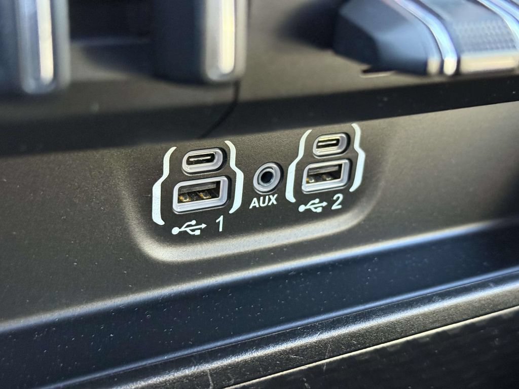 Used 2024 RAM 1500 Limited AWD/4WD image 29