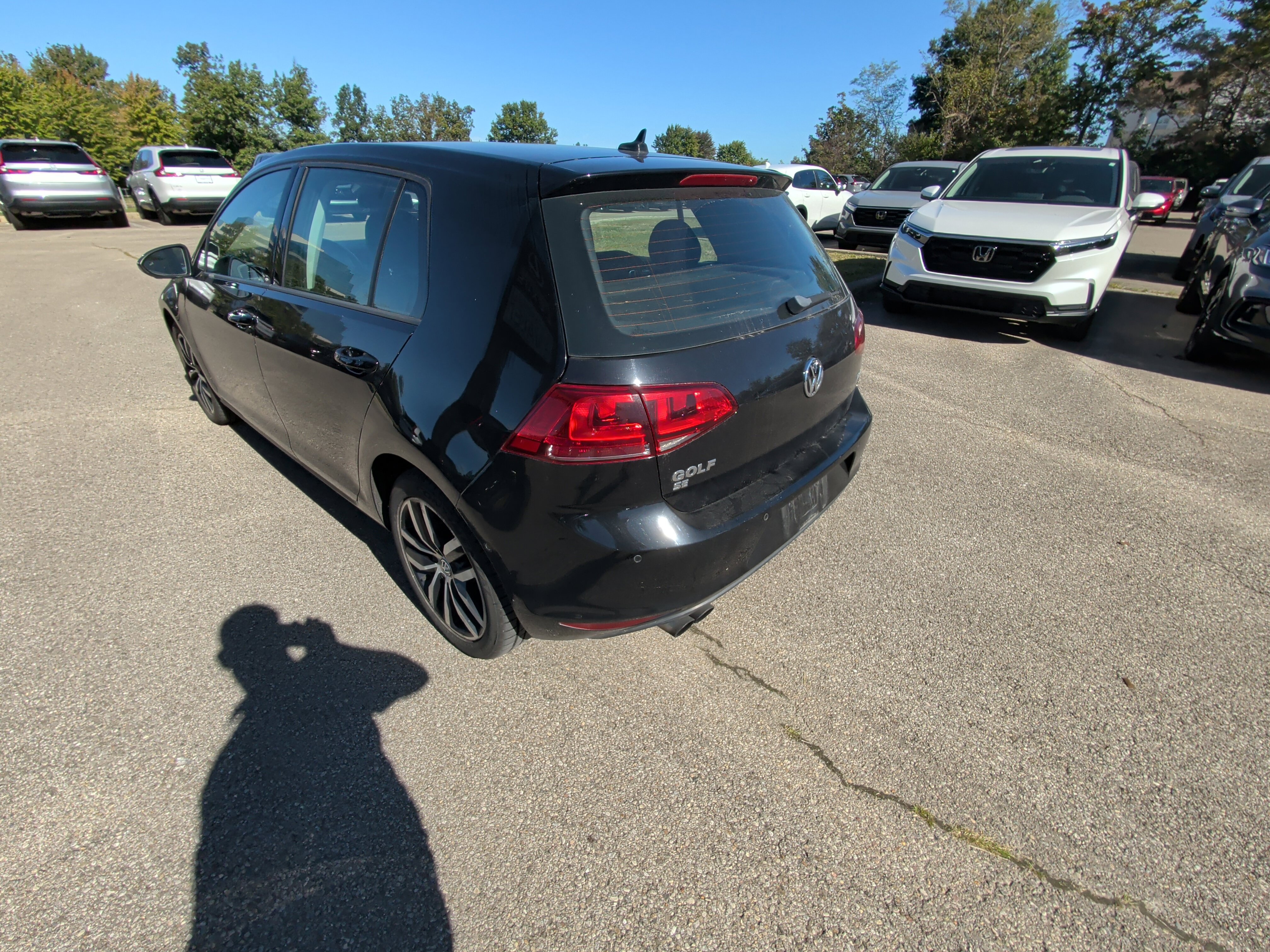Used 2016 Volkswagen Golf S FWD image 30