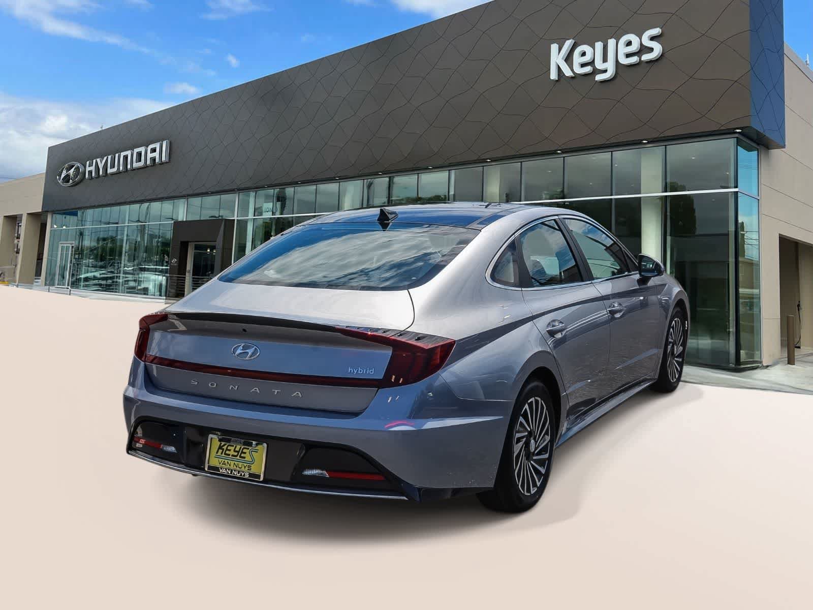 Certified 2023 Hyundai Sonata Limited FWD image 4