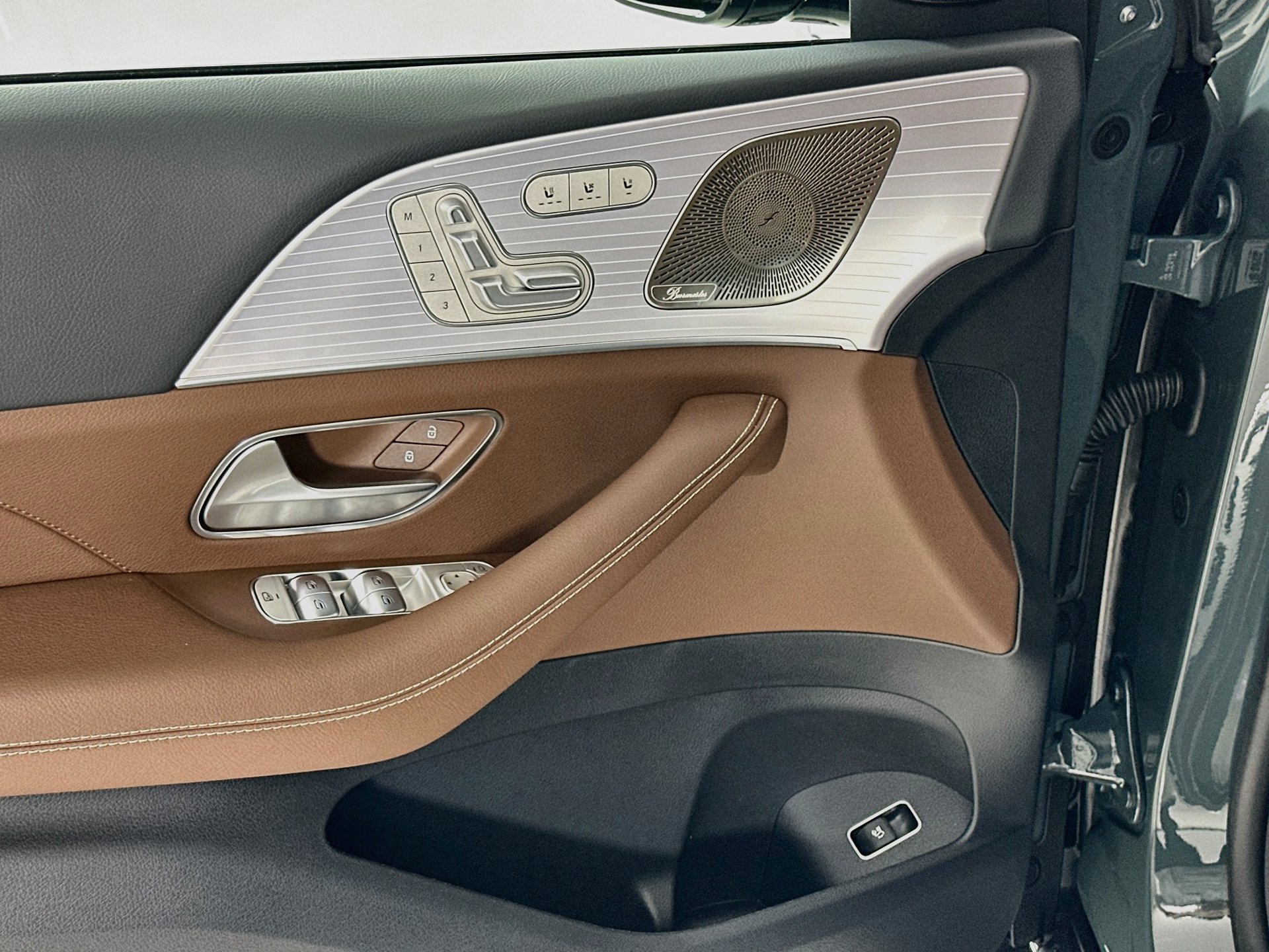 New 2027 Mercedes-Benz GLS 450 4MATIC image 19