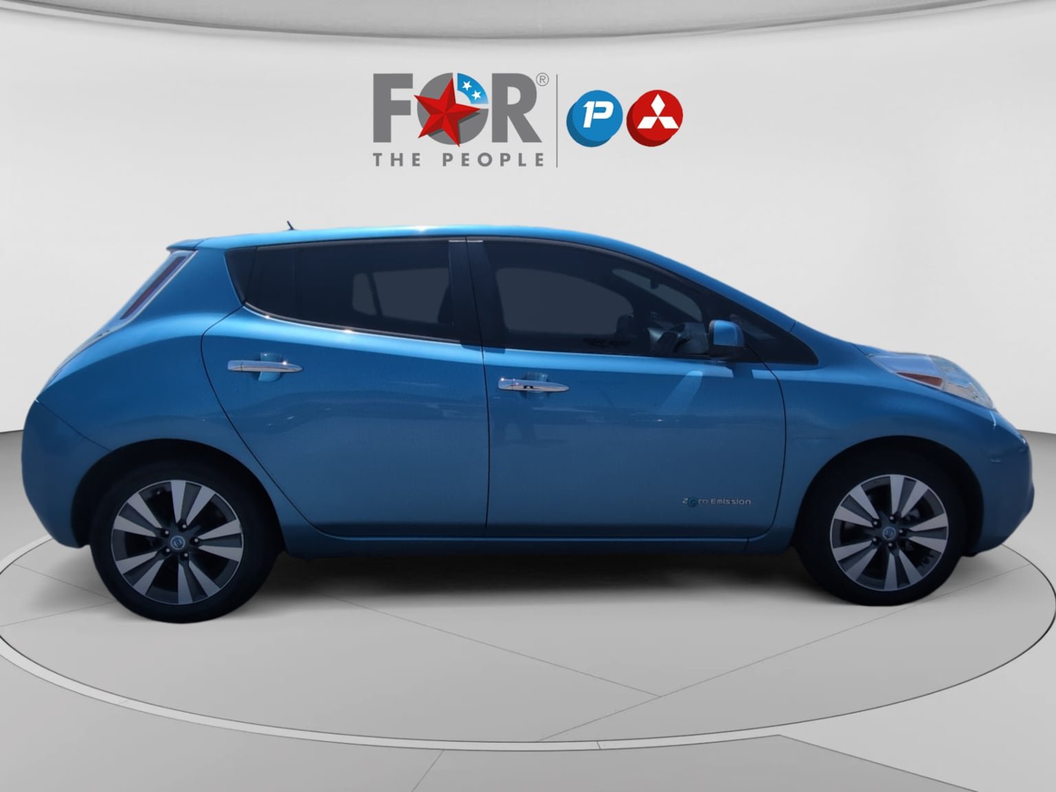 Used 2013 Nissan Leaf SL w/ Premium Pkg FWD image 6