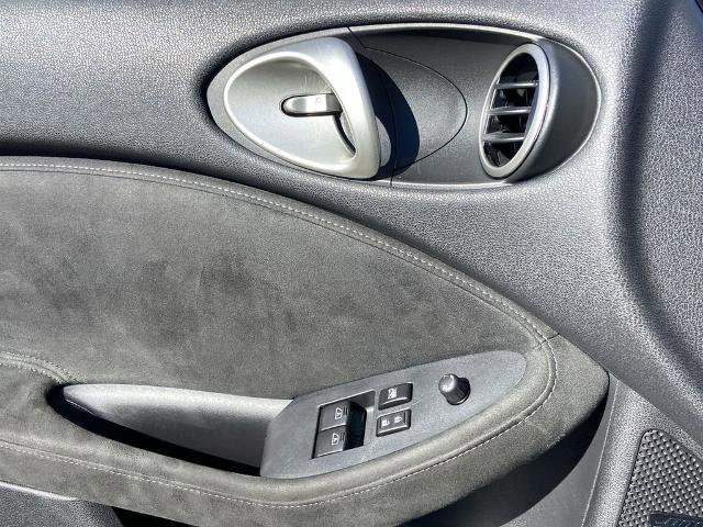 Used 2018 Nissan 370Z Touring image 17
