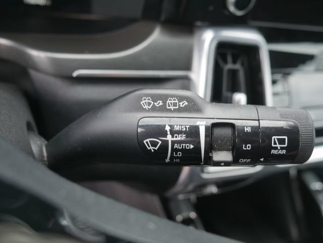 Used 2023 Kia Sorento SX AWD/4WD image 28