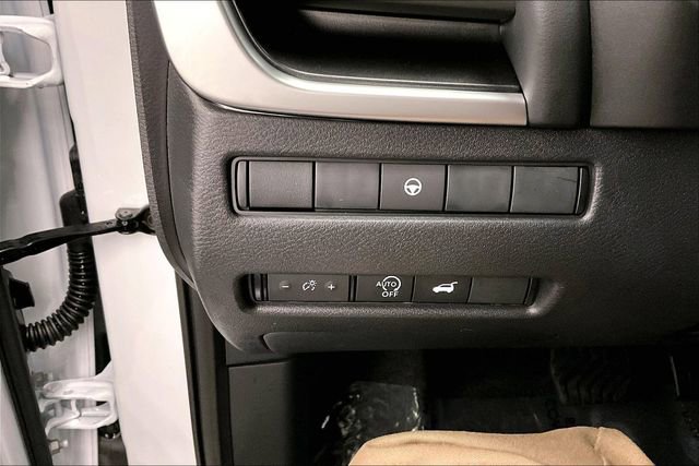 New 2026 Nissan Rogue SV image 30