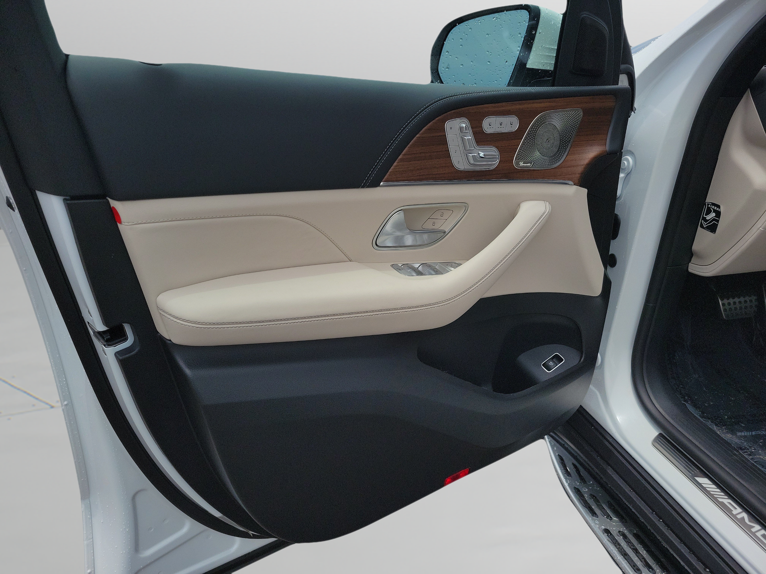 New 2026 Mercedes-Benz GLS 63 AMG 4MATIC image 16