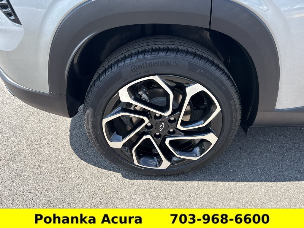 Used 2024 Chevrolet Trax RS w/ Sunroof Package FWD image 24