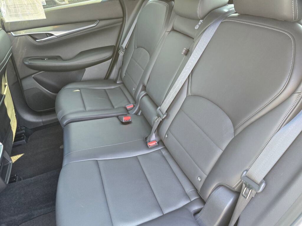 Certified 2024 INFINITI QX55 Luxe image 17