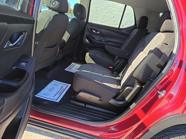 Used 2020 Chevrolet Traverse LT image 13