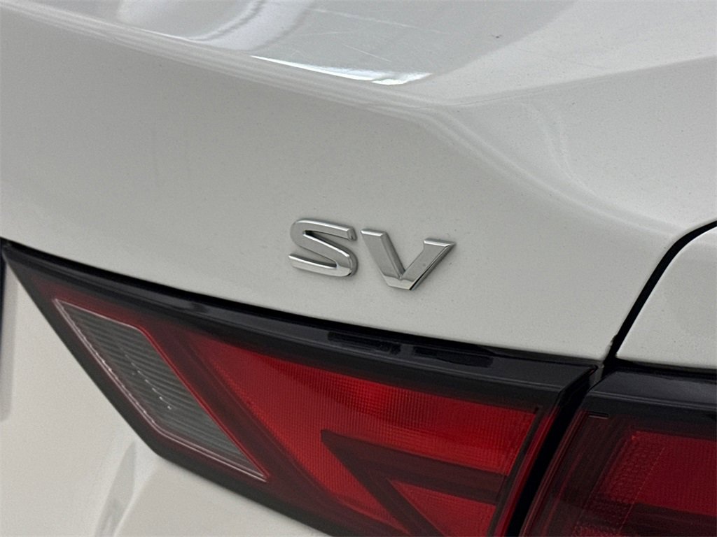 Used 2021 Nissan Sentra SV image 11