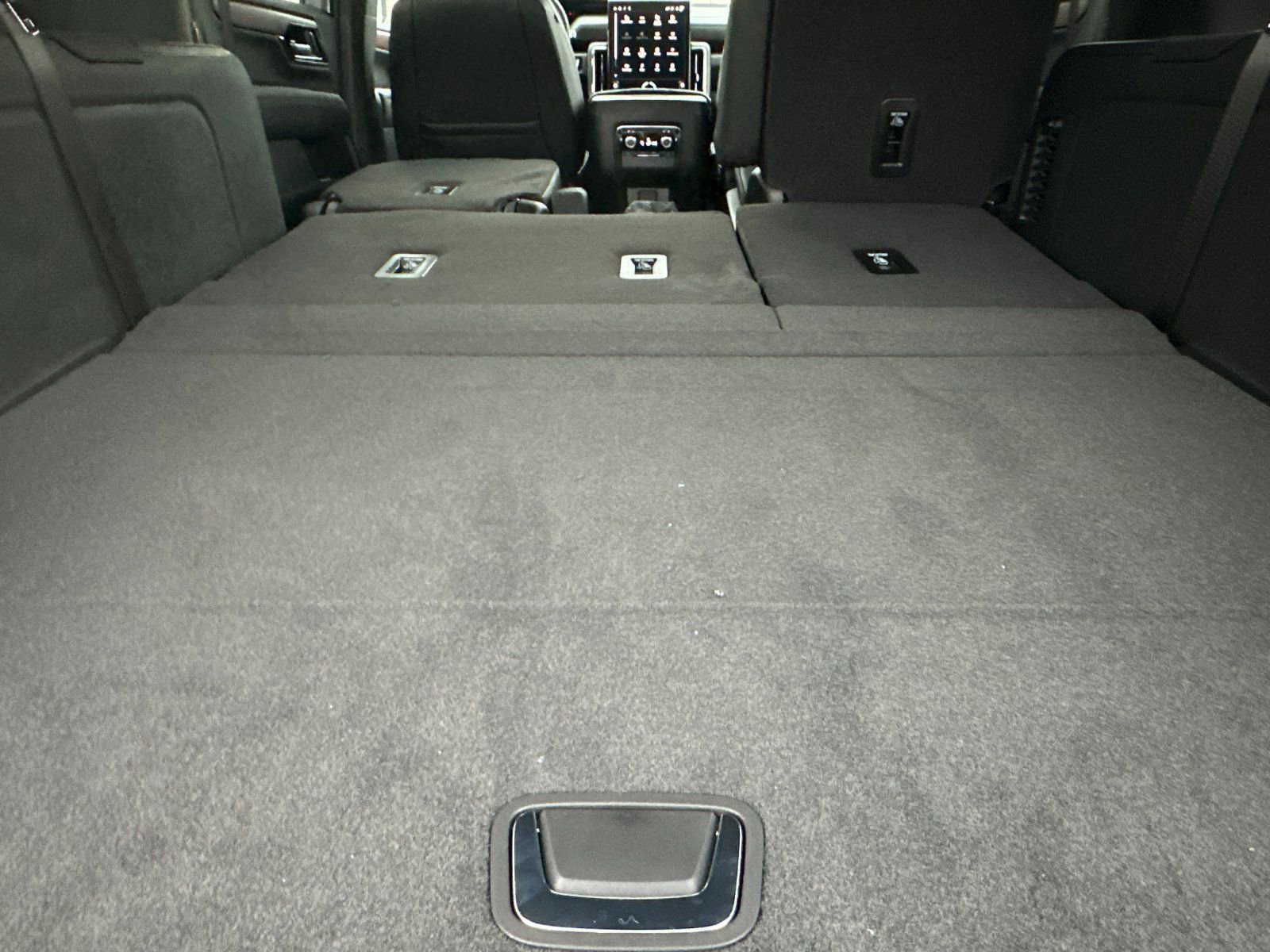 New 2026 GMC Yukon XL Denali AWD/4WD image 16