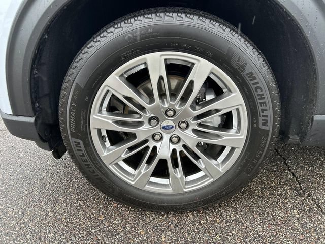 Used 2026 Ford Explorer Active w/ Active Comfort Package AWD/4WD image 9