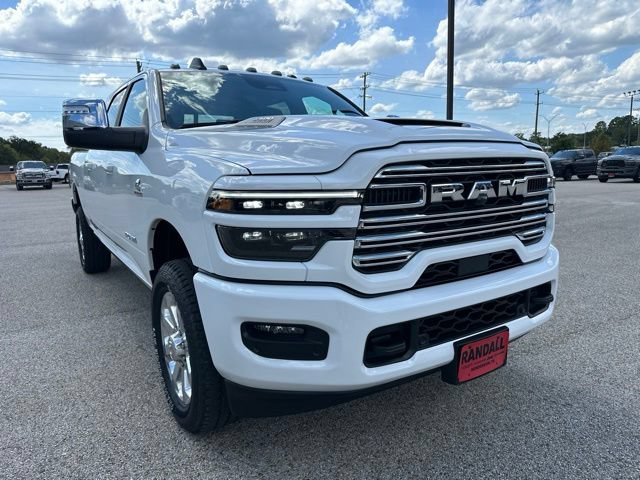 New 2027 RAM 2500 Laramie w/ Sport Appearance Package AWD/4WD image 4