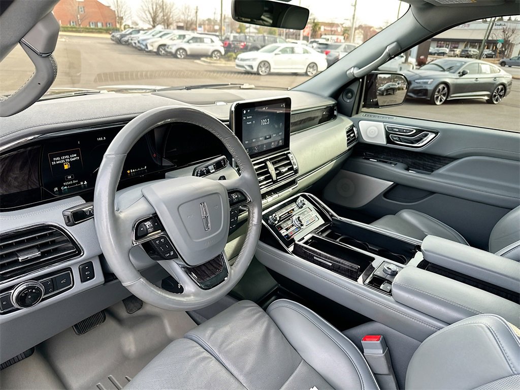 Used 2018 Lincoln Navigator Reserve w/ Technology Package image 10