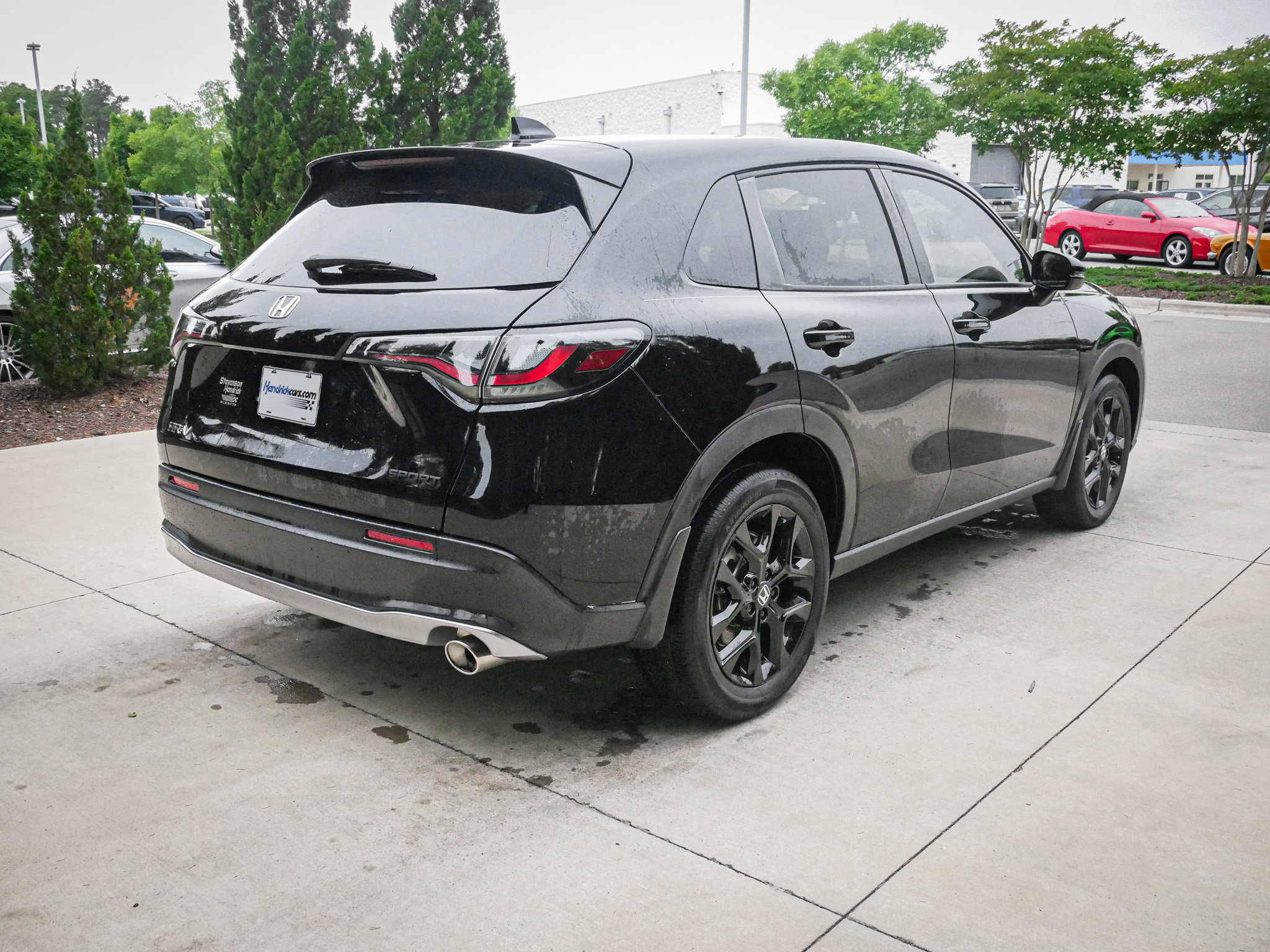 Used 2024 Honda HR-V Sport image 11