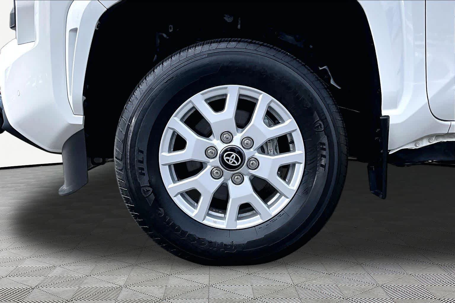 Used 2024 Toyota Tacoma SR5 RWD image 11