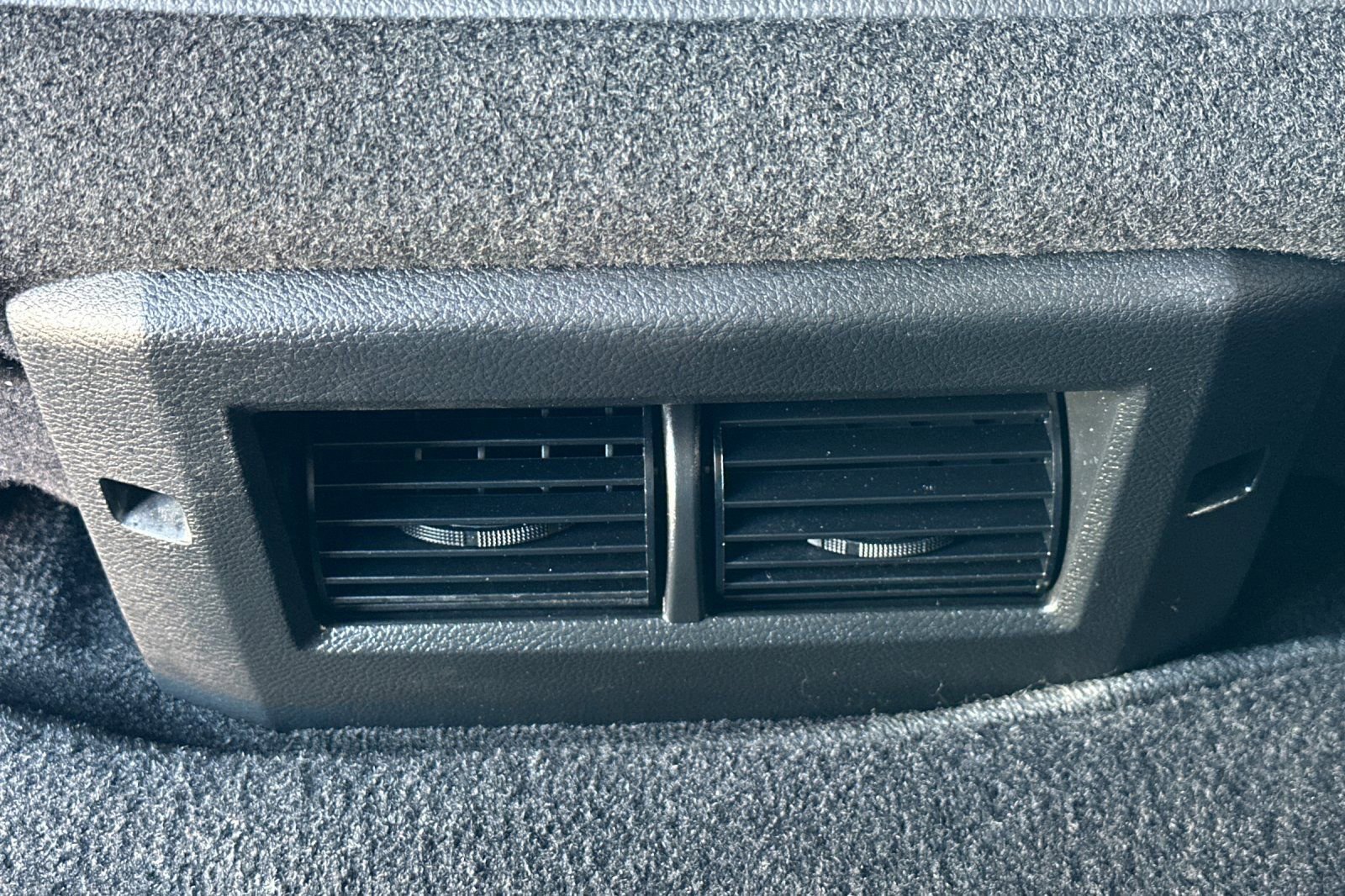Used 2015 RAM 1500 Laramie w/ Convenience Group RWD image 15