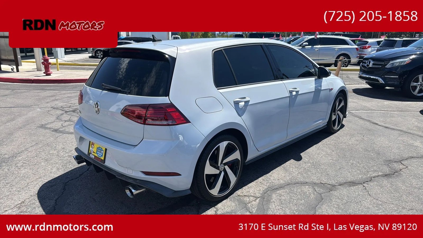 Used 2020 Volkswagen GTI SE FWD image 15