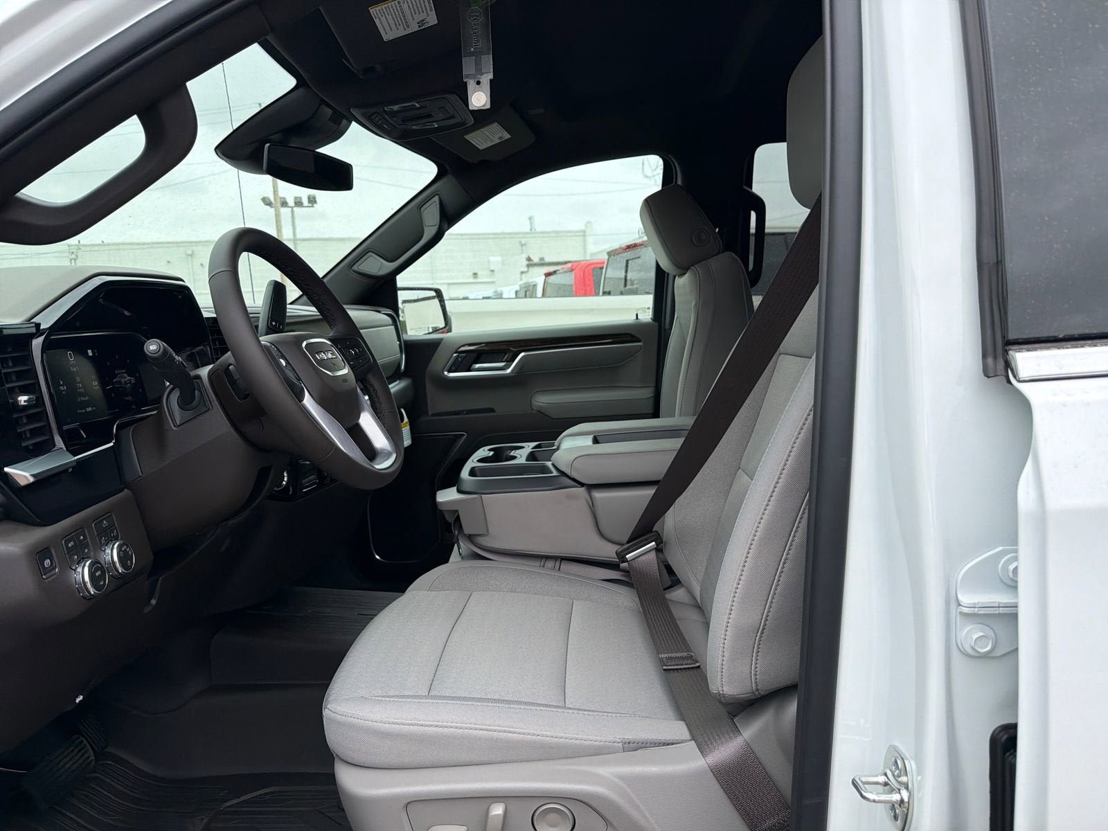 New 2026 GMC Sierra 1500 SLE AWD/4WD image 13