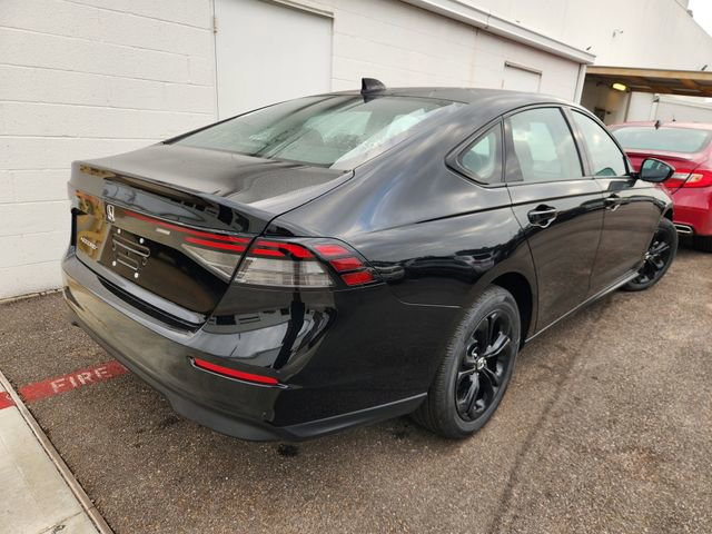 Used 2025 Honda Accord SE image 5