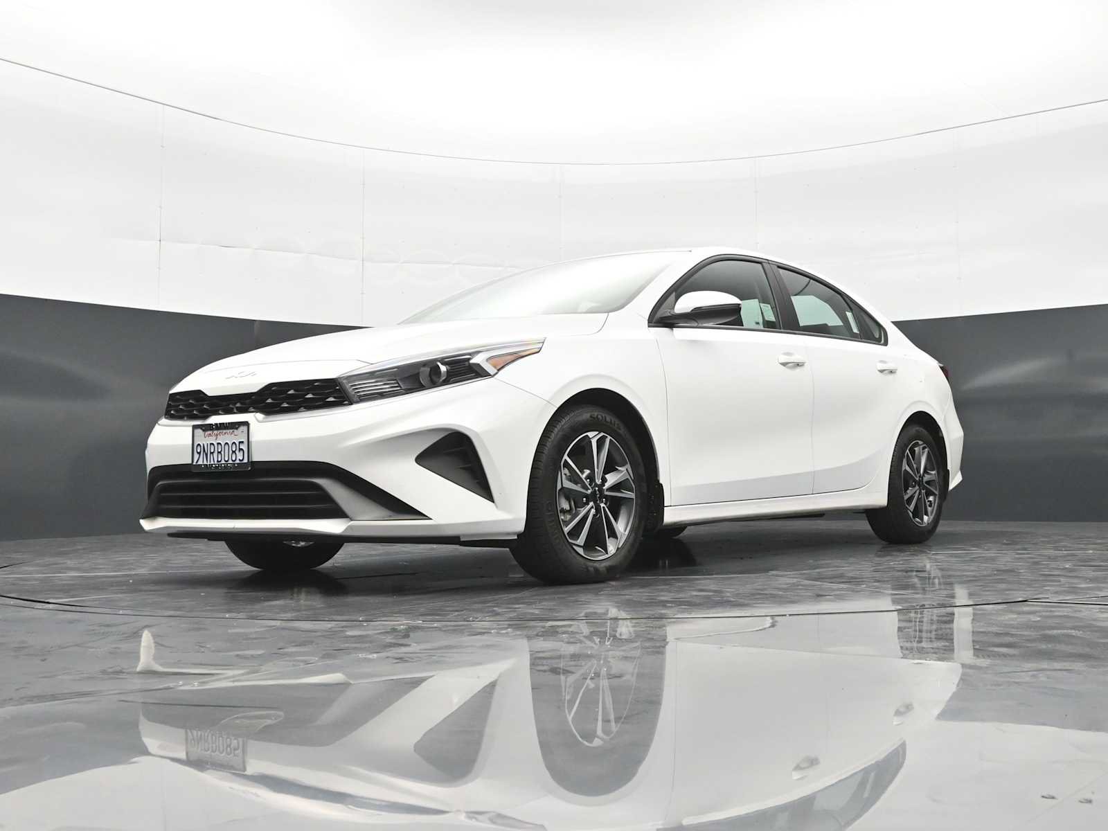 Used 2024 Kia Forte LXS w/ LXS Technology Package FWD image 30