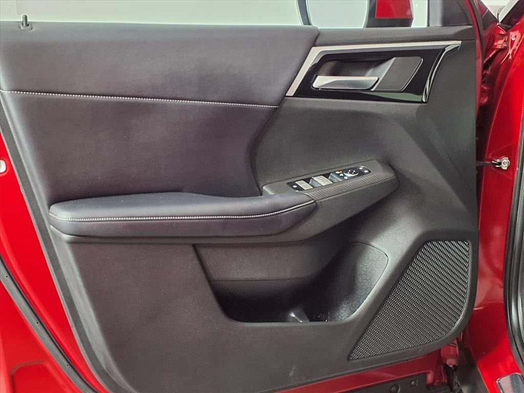 Used 2024 Mitsubishi Outlander SE AWD/4WD image 23