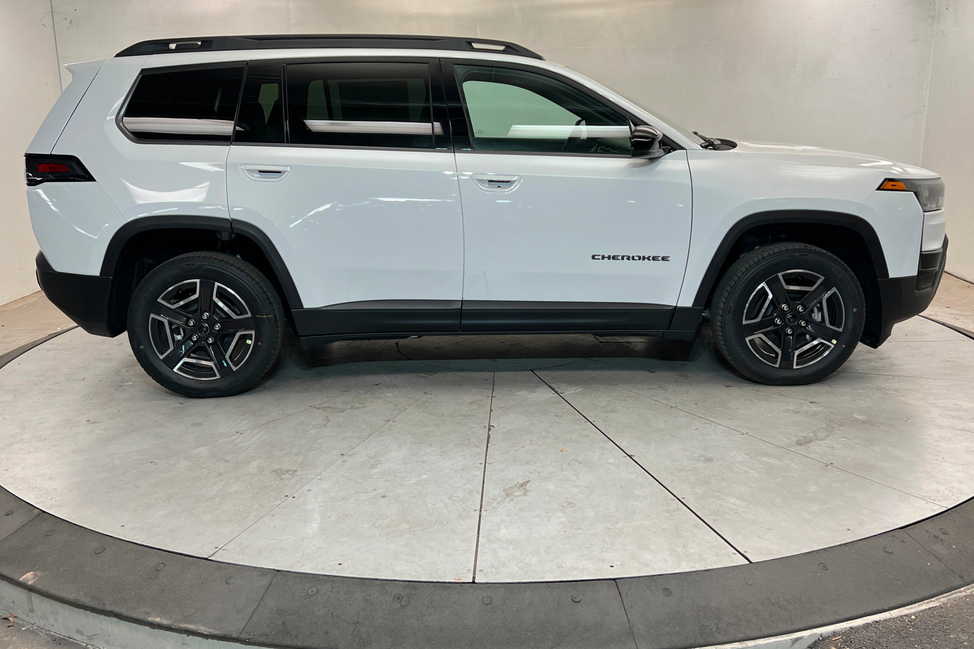 New 2026 Jeep Cherokee Limited AWD/4WD image 6
