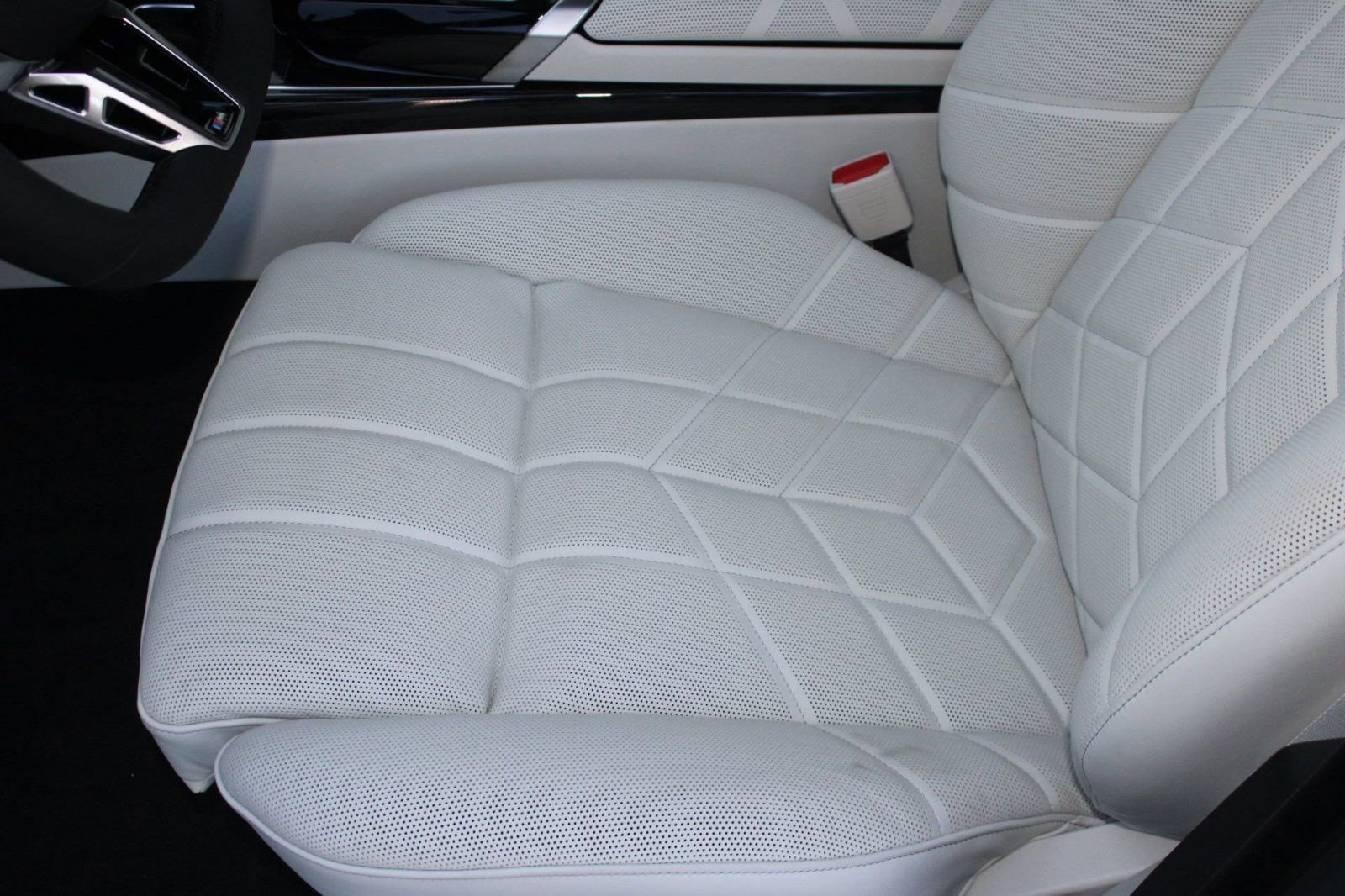 Used 2026 BMW i7 eDrive50 image 13