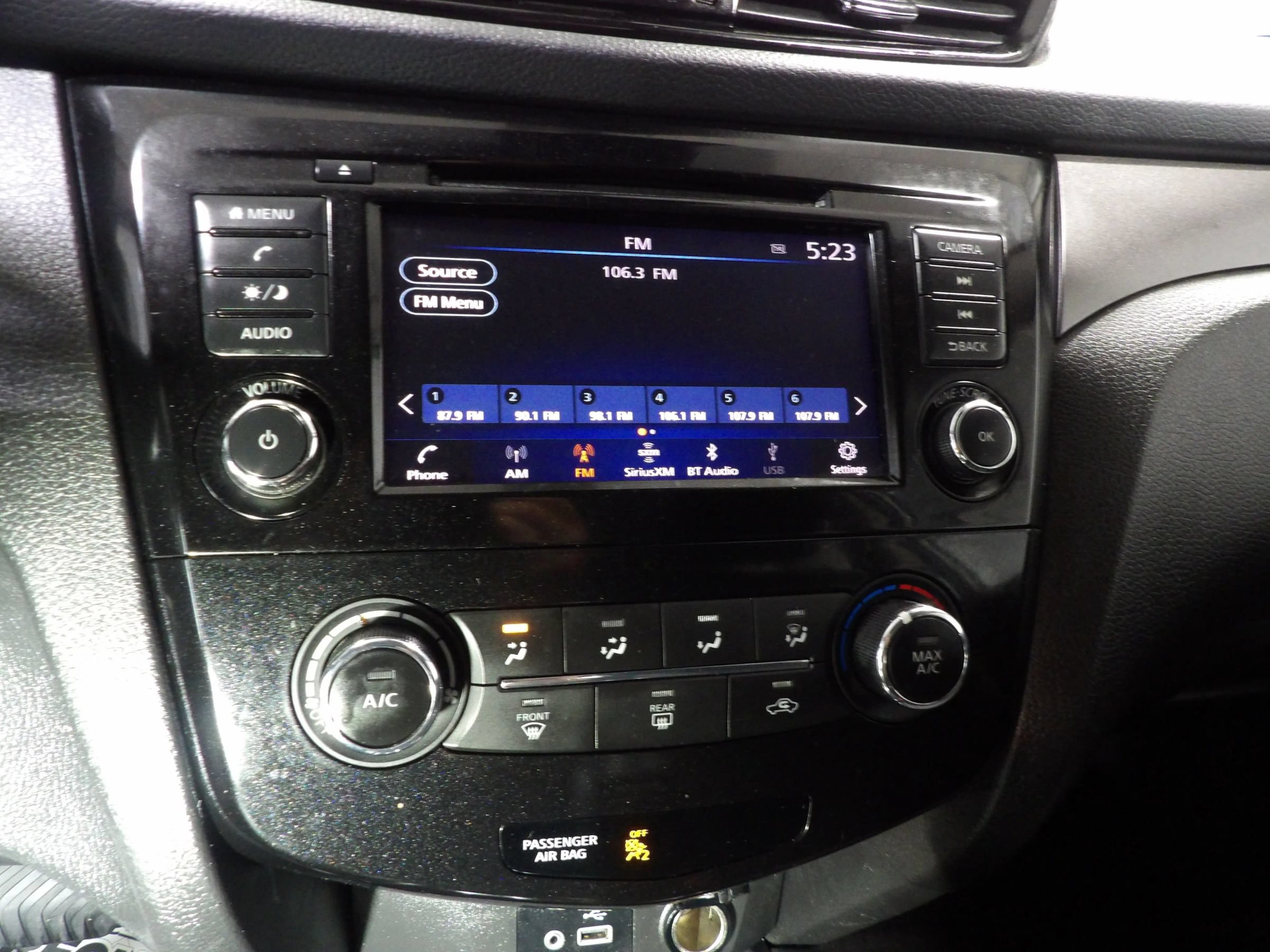 Used 2022 Nissan Rogue Sport S FWD image 13