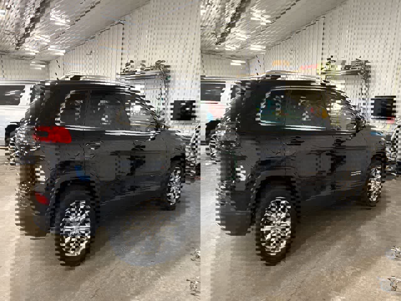 Used 2018 Jeep Cherokee Limited image 7