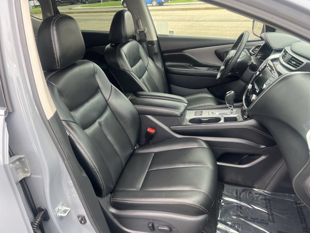 Used 2024 Nissan Murano SV w/ SV Midnight Edition Package AWD/4WD image 36