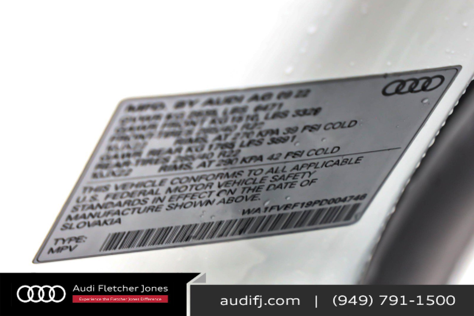 Used 2023 Audi Q8 Prestige w/ Prestige Package image 25