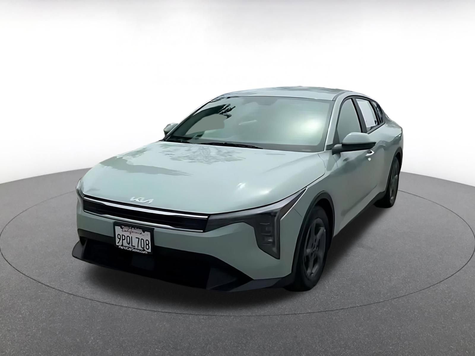 Used 2025 Kia K4 LXS image 4