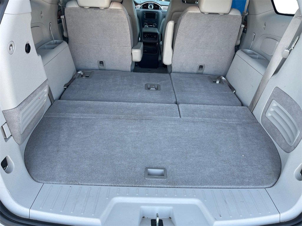 Used 2012 Buick Enclave Premium image 21