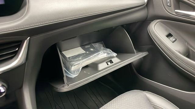 Certified 2024 Buick Encore GX Preferred w/ Comfort Package image 29