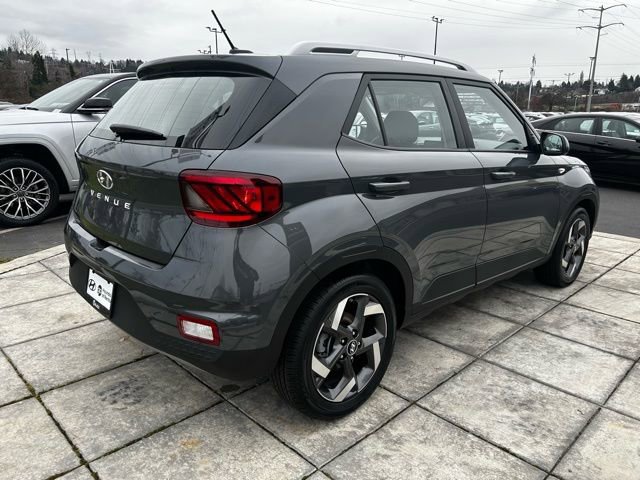 Certified 2025 Hyundai Venue SEL image 7