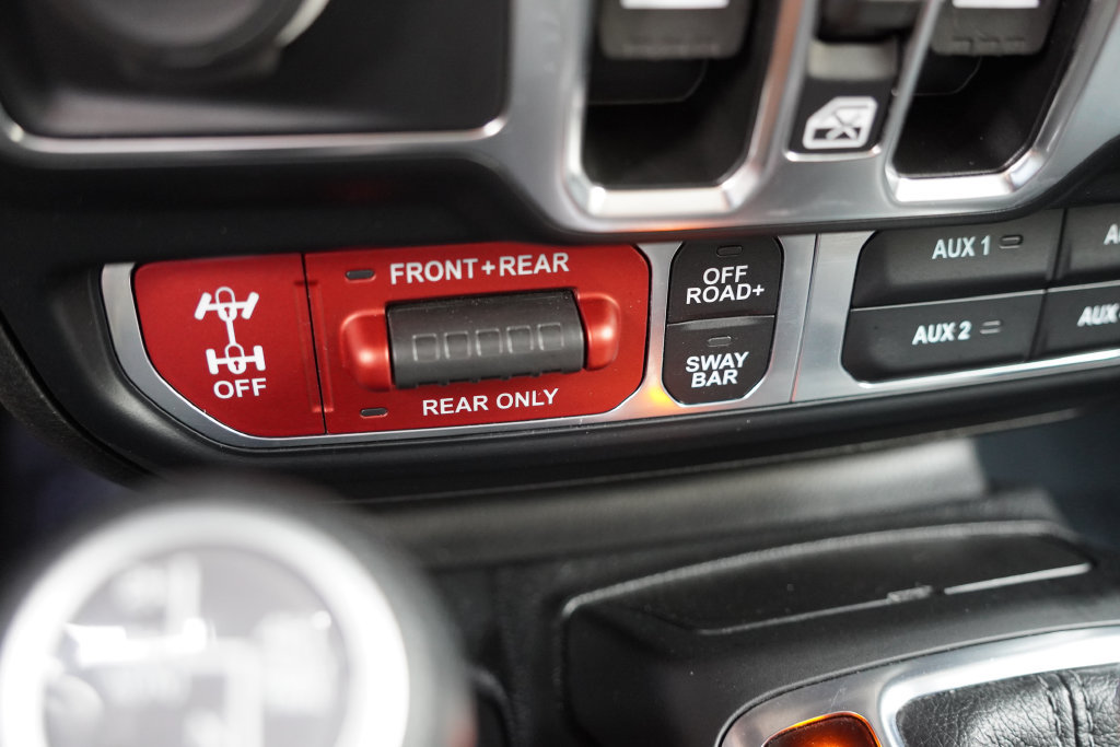Used 2024 Jeep Wrangler Unlimited Rubicon 4xe AWD/4WD image 28