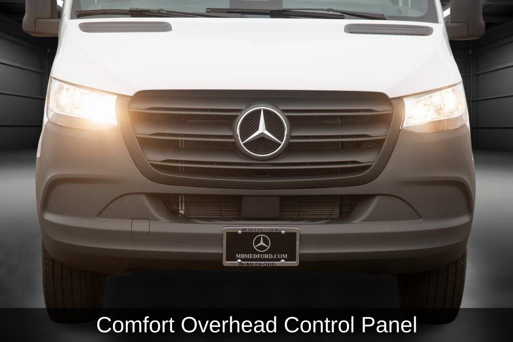 Used 2025 Mercedes-Benz Sprinter 2500 image 16